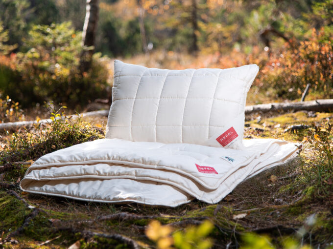 Alternative view of Hefel Bio-Wool hoofdkussen